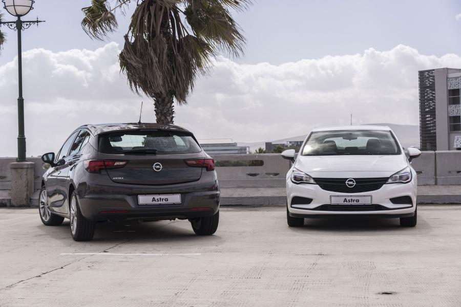  Opel Astra ecoFLEX 2016 года  (ZA) (фото 26 из 29)